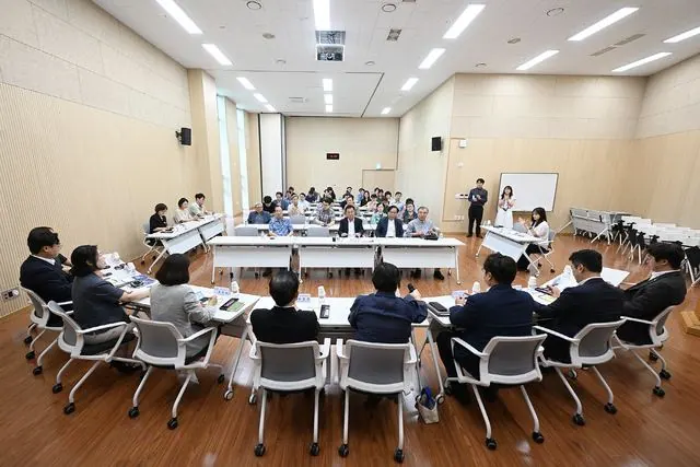 김포 소공인 간담회 2차 개최...공동장비 인프라 등 논의 사진 2