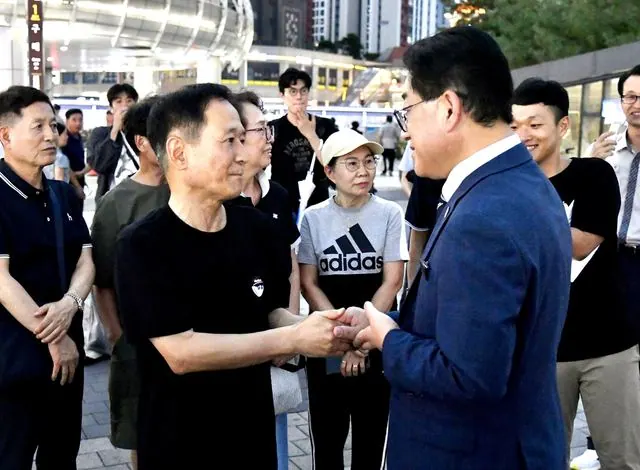 김포시 이동시장실, 구래역서 시민 민원 50건 청취 사진 1