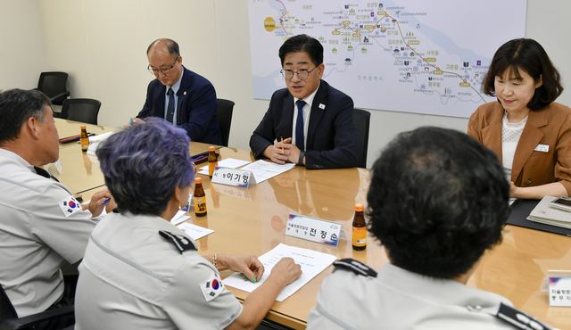 김포시 자율방범대, 시장에 노후초소·출동수당 건의 사진 2