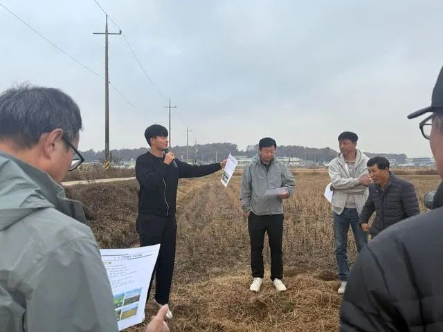 김포 하성면 논콩 재배 현지연찬…청년농가 2톤 생산 사례 사진 1