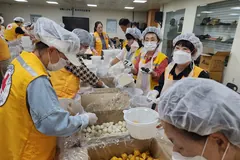 김포 적십자, 위기가정·북한이탈주민에 송편 전달