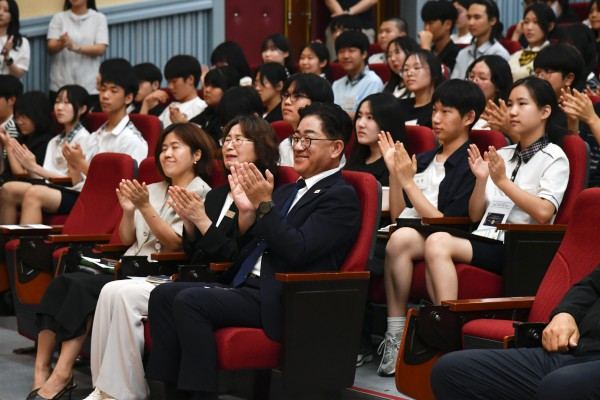 귀뚜라미문화재단 최진민 회장의 격려사