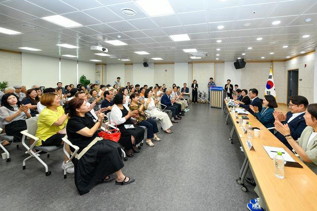 김포시장 14개 읍면동 순회 마무리…민원 124건 접수 사진 4