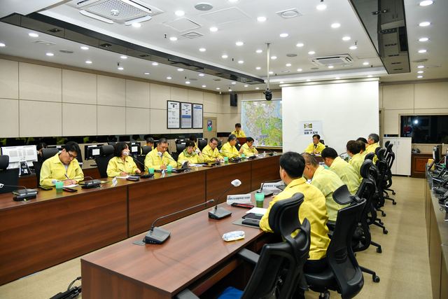 김포시, 태풍·폭염 대비 현안보고회…취약시설 전수 점검 사진 1