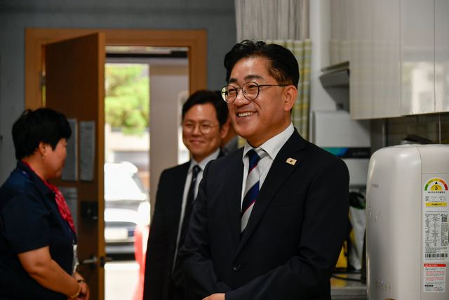 이기형 김포시장, 취임 첫날 청소노동자·노조부터 찾았다 사진 2