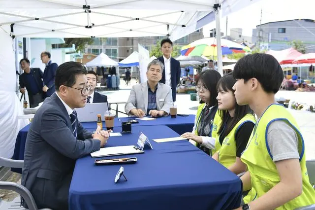 김포 이동시장실 3회차, 통진서 민원 50여건 접수 사진 2
