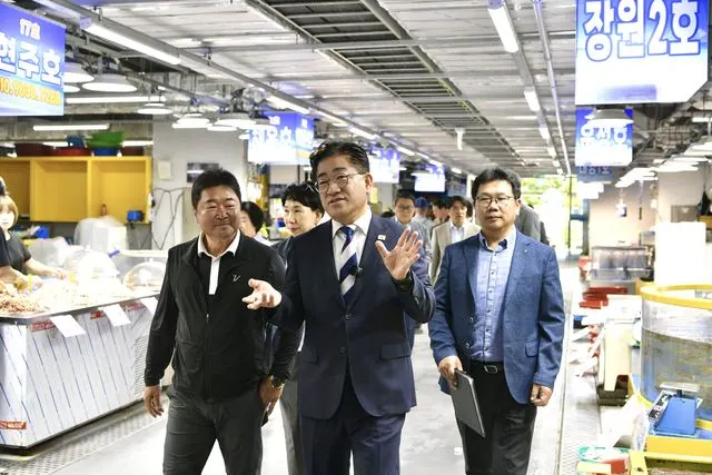 김포 대명항 수산물직판장 추석 앞두고 현장 점검 사진 3