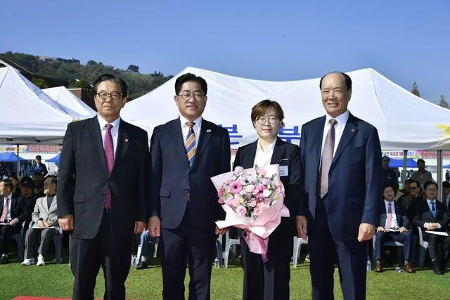 김포 노인의 날 기념행사, 어르신 1,000여 명 참석 사진 3