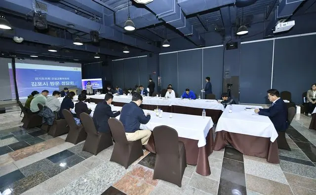 김포 골드라인 혼잡 완화…도의회에 2027년 예산 건의 사진 2