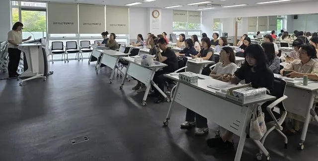 김포시, 노인맞춤돌봄 생활지원사 28명 역량강화 교육 사진 1