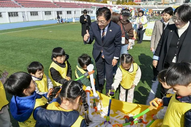 김포 아이사랑 놀이 한마당 27일 김포종합운동장서 열려 사진 4
