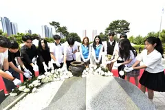 김포시 현충일 추념식, 청소년이 헌화·안내 도맡아