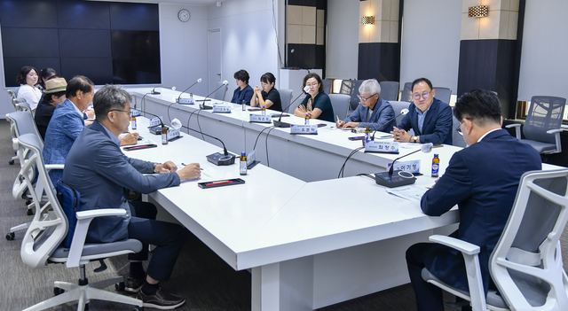 김포시, 엘리트농업대학 19기와 정담회…교육현장 의견 청취 사진 1