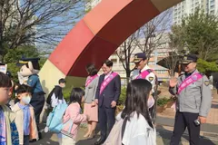 김포 운유초, 녹색어머니회 등굣길 안전 캠페인