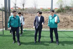 김포 신곡축구장 6월 개장 목표…진입로 공사 현장 점검