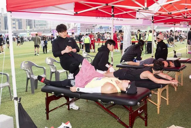 김포한강마라톤, 첫 공인 인증대회로 승격…참가자 7400명 사진 3