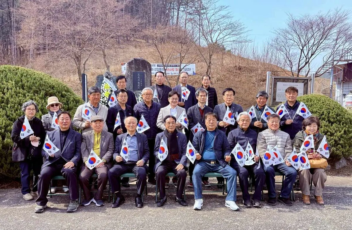 김포시 월곶면이 22일 월곶면 포내리에 위치한 월곶군하장터 3·22 만세운동 유적지에서 지역 독립운동 선열들의 숭고한 희생정신을 기리기 위한 기념식을 개최했다.