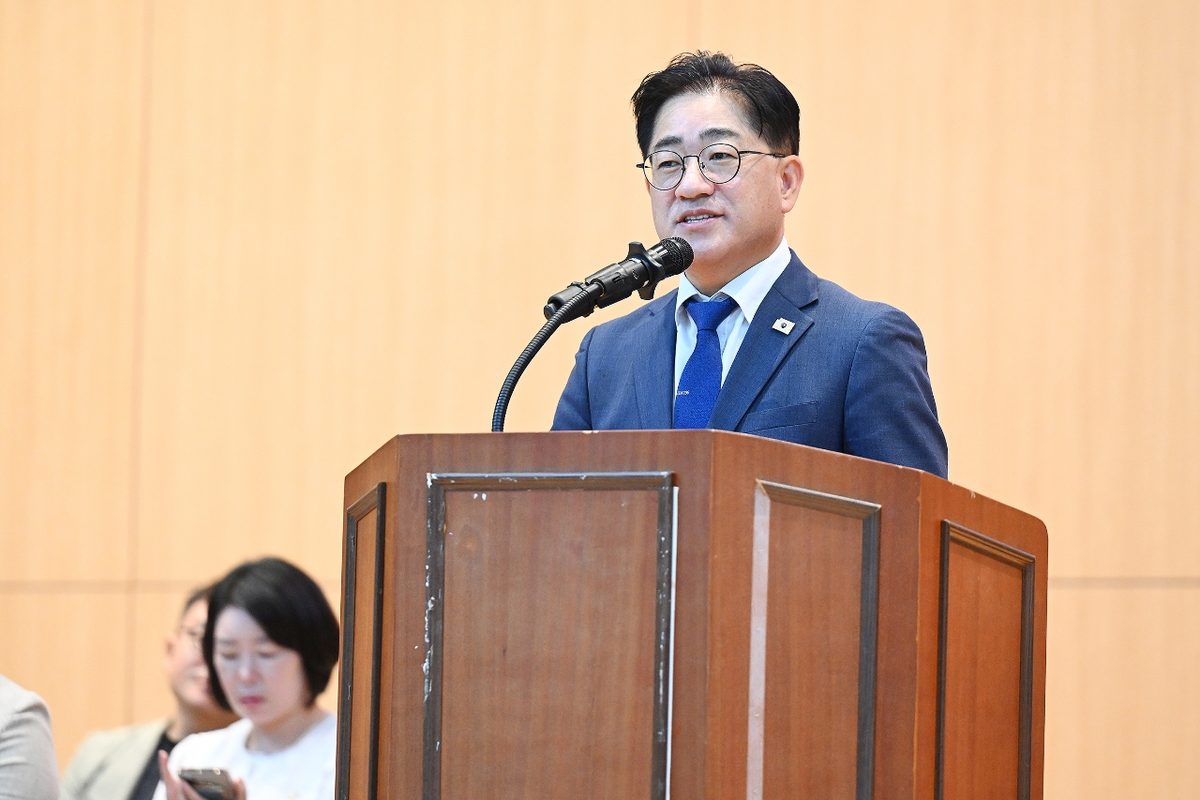김포시가 지난 5일 김포생활체육관에서 ‘제9회 김포시연맹회장배 프리테니스대회’를 개최했다.