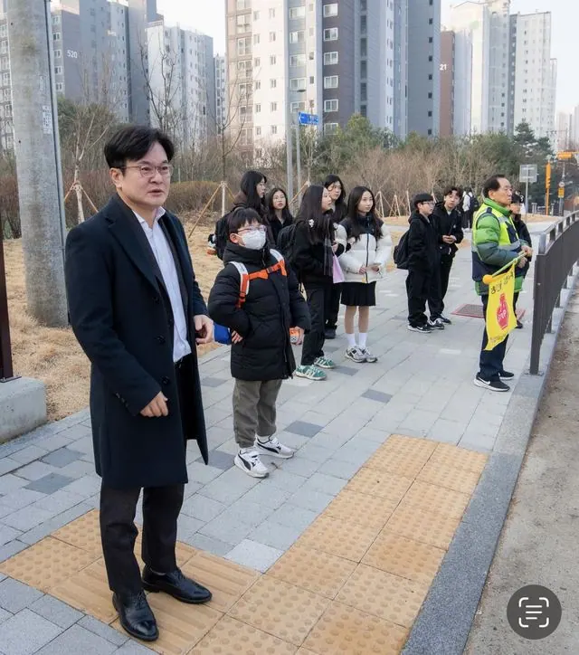김포 모담초·중 통학로, 1차로→2차로 확장 개통 사진 3